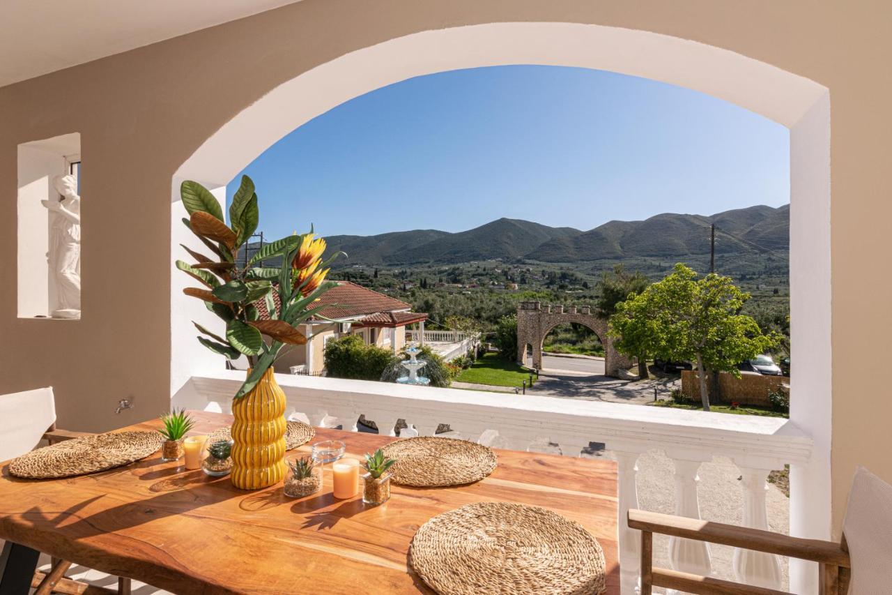 Galadriel With Private Pool & Jacuzzi Villa Kato Yerakarion