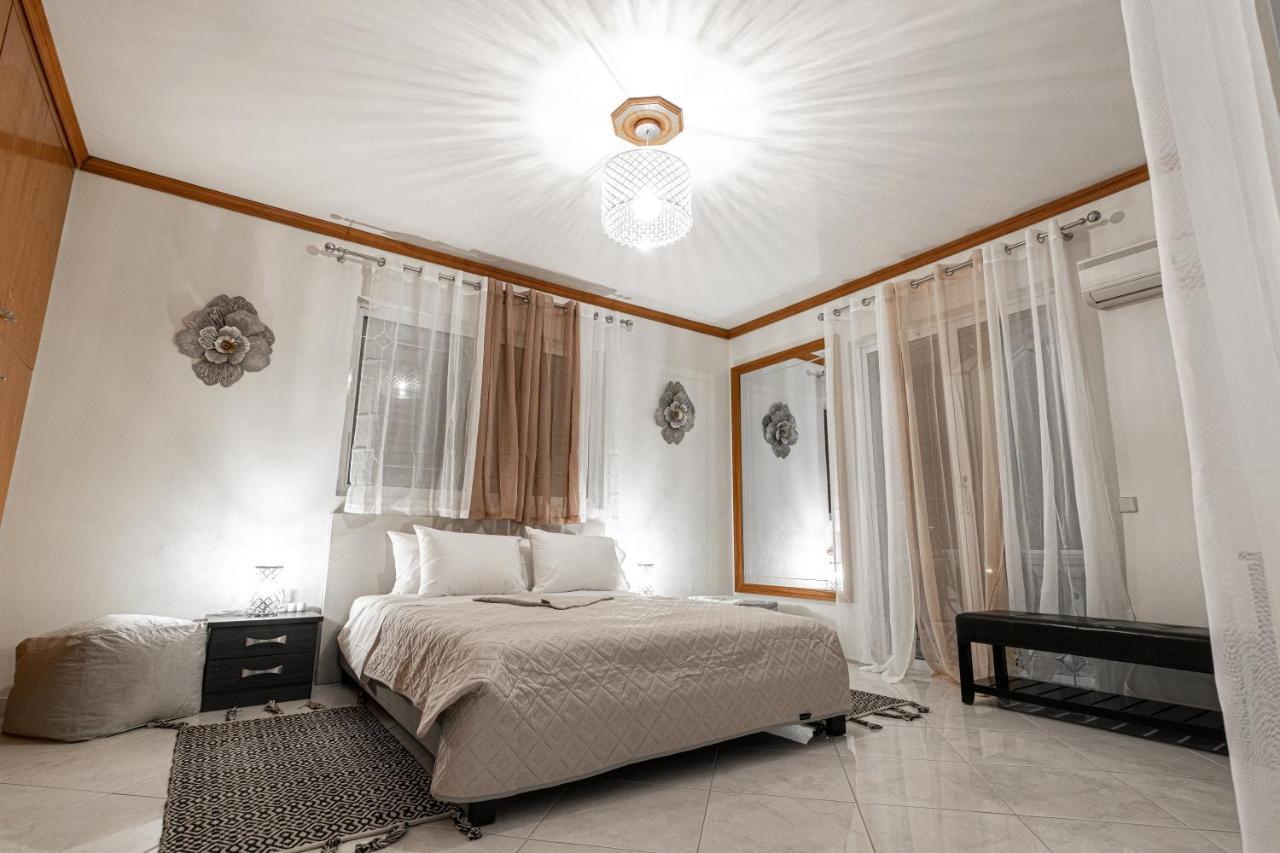 Galadriel With Private Pool & Jacuzzi Villa