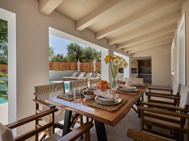 Villa Galadriel With Private Pool & Jacuzzi *