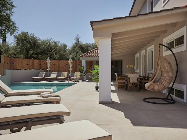 Galadriel With Private Pool & Jacuzzi *